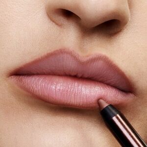 “103 Irresistible” Lip Pencil